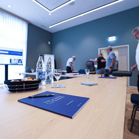 City Hotel Glarnerland Nafels Bagian luar foto