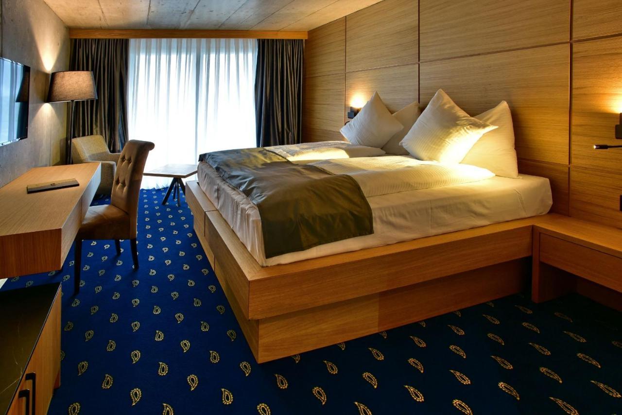 City Hotel Glarnerland Nafels Bagian luar foto