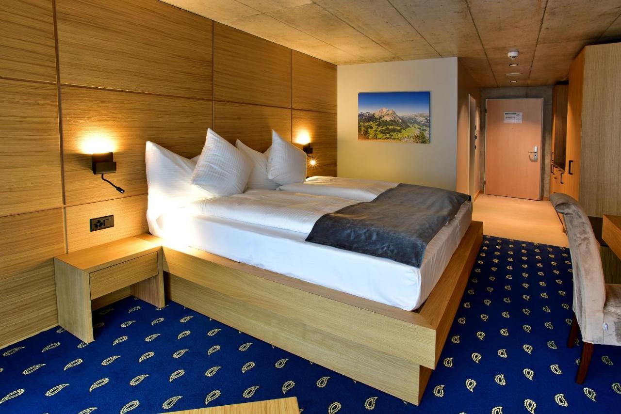 City Hotel Glarnerland Nafels Bagian luar foto