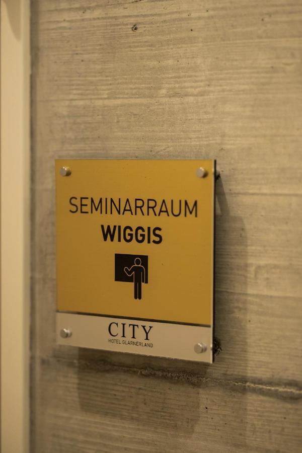 City Hotel Glarnerland Nafels Bagian luar foto